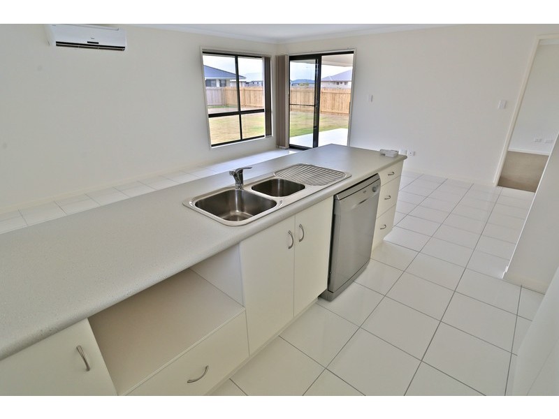 24 Timbers Beach Road, Zilzie QLD 4710