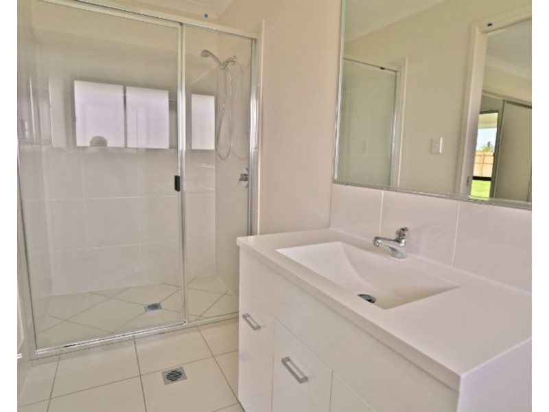 16 Waterpark Drive, Mulambin QLD 4703