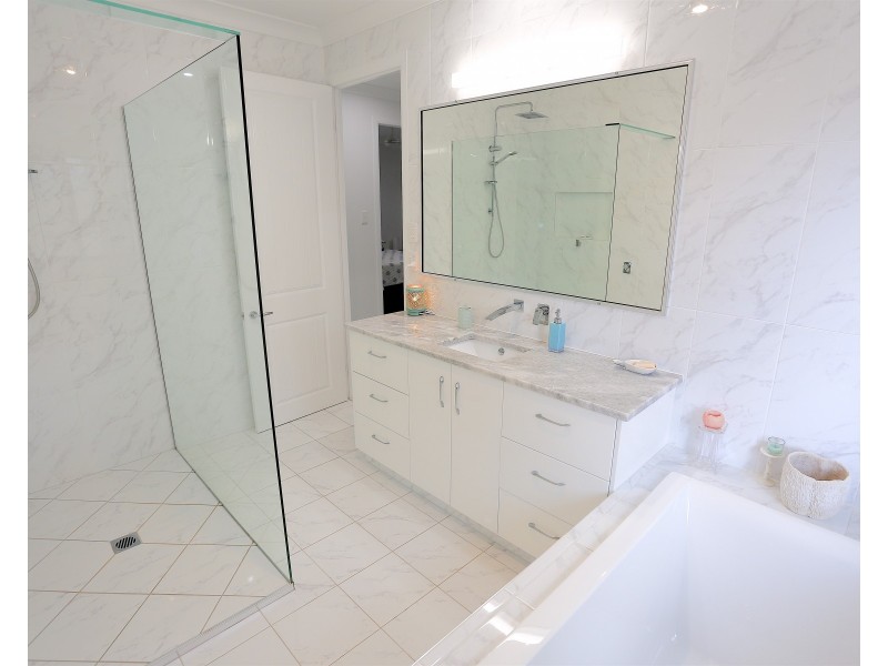 21 Fishermans Lane, Emu Park QLD 4710