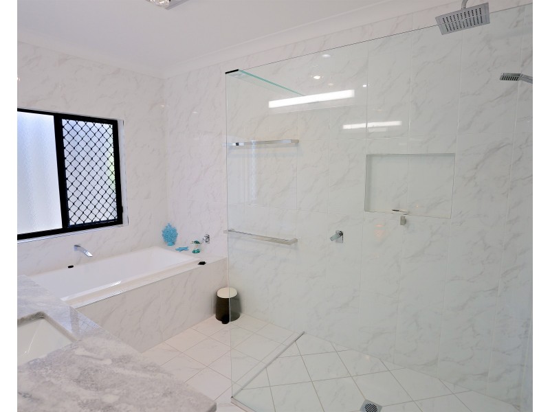 21 Fishermans Lane, Emu Park QLD 4710