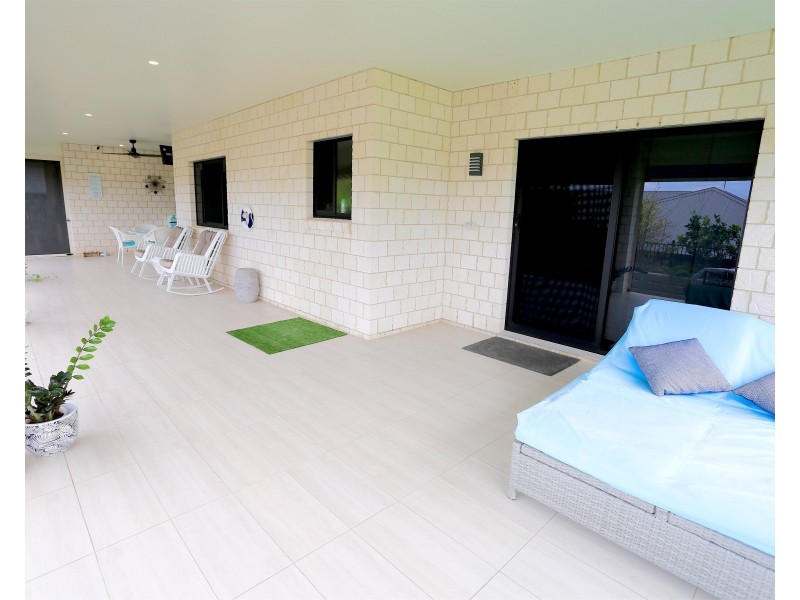 21 Fishermans Lane, Emu Park QLD 4710