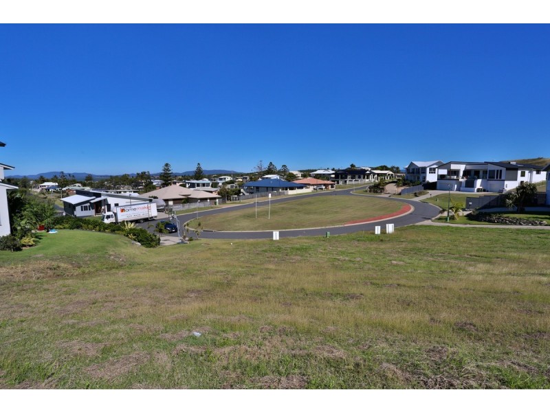 8 Doveshell Crescent, Zilzie QLD 4710