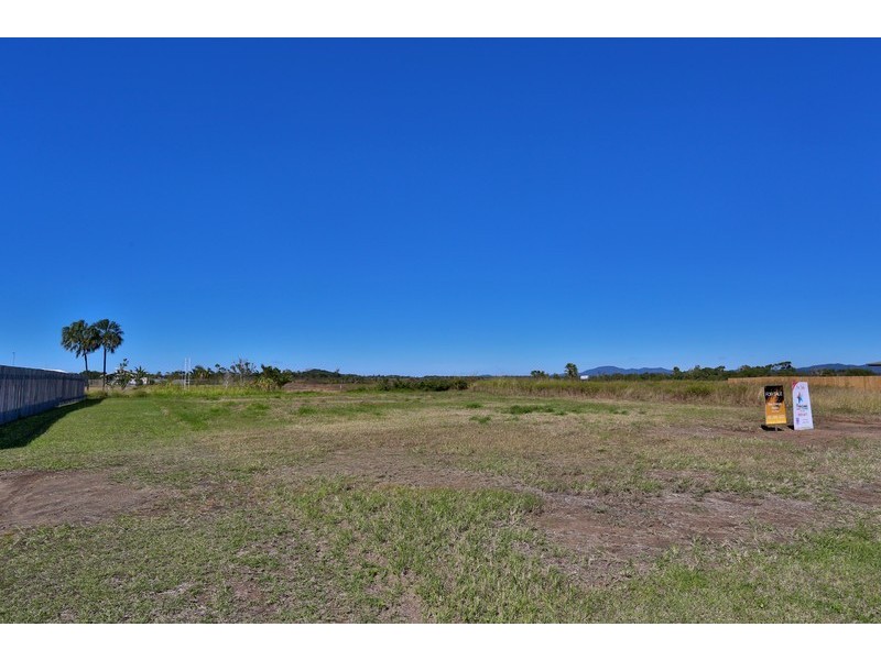 17 Timbers Beach Road, Zilzie QLD 4710