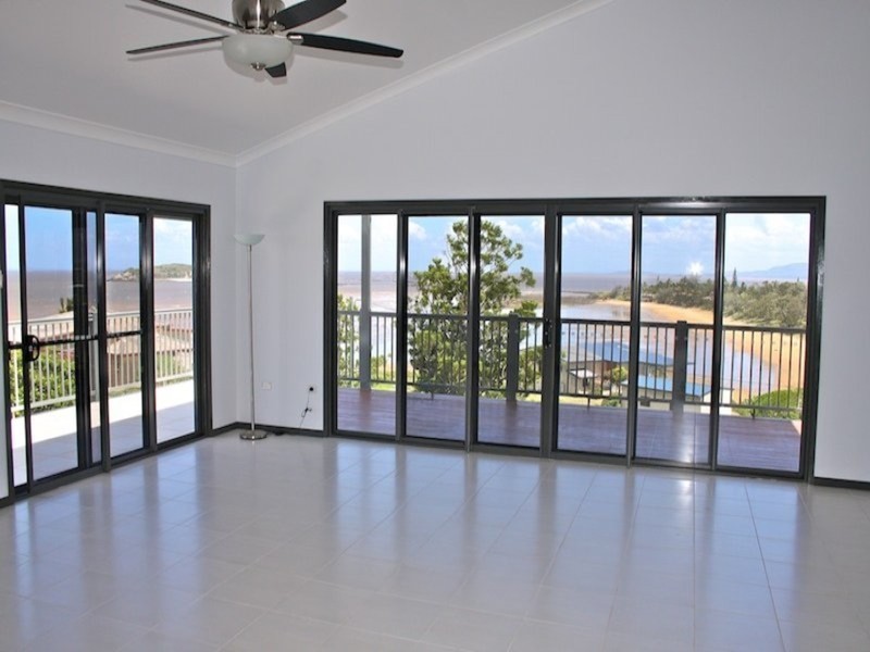 92 Larnach Street, Emu Park QLD 4710