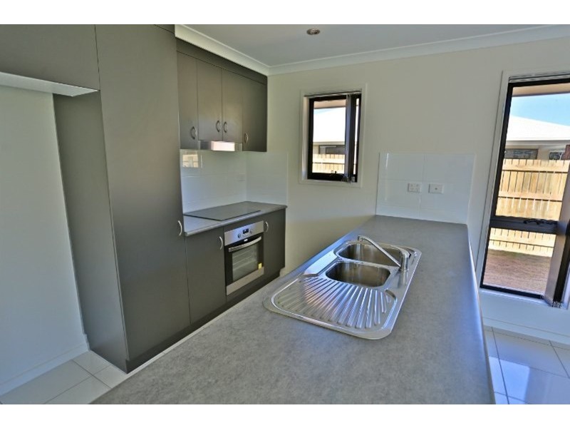 22 Beachside Circuit, Mulambin QLD 4703