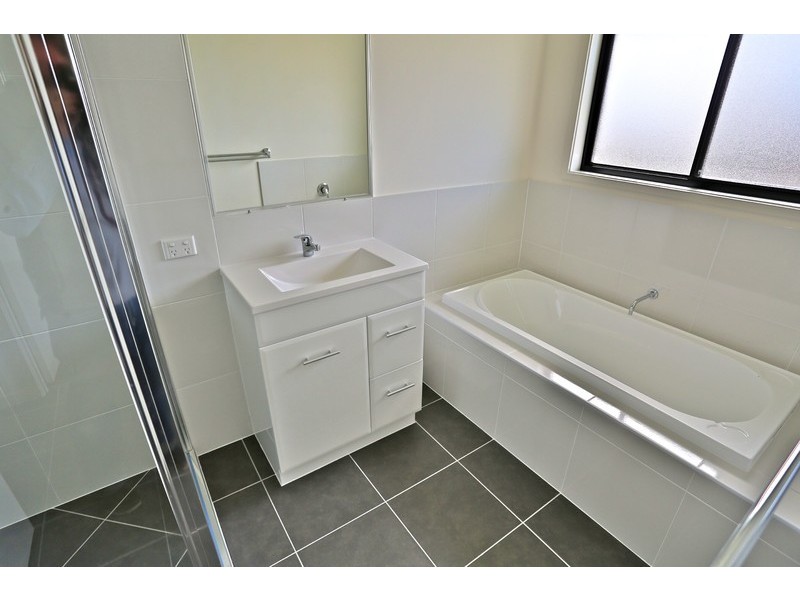 33 New Forest Road, Zilzie QLD 4710