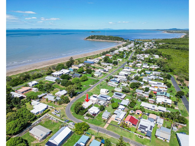 2 Dingwall Street, Keppel Sands QLD 4702