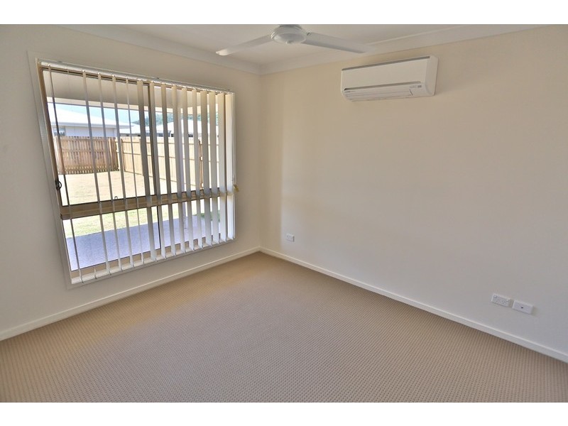 17 Beachside Circuit, Mulambin QLD 4703