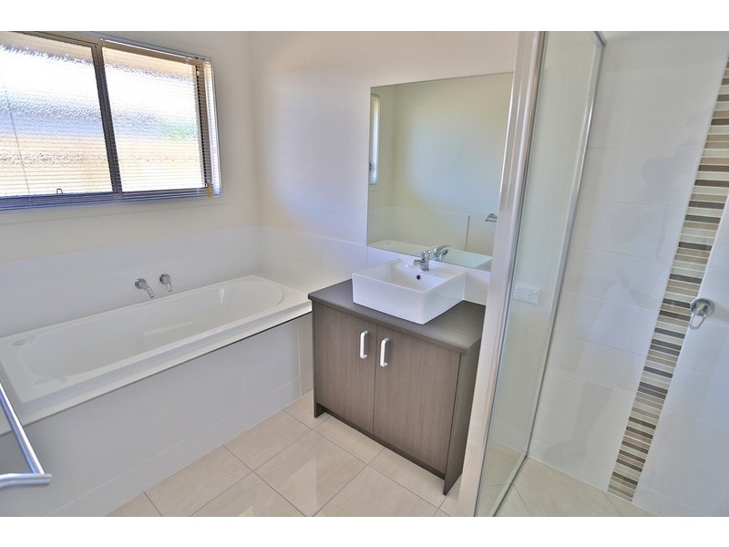 17 Beachside Circuit, Mulambin QLD 4703