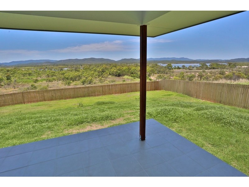 44 Falcon Crest, Zilzie QLD 4710