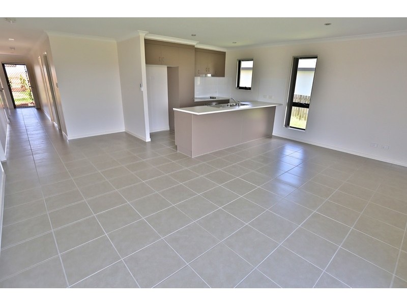 44 Falcon Crest, Zilzie QLD 4710