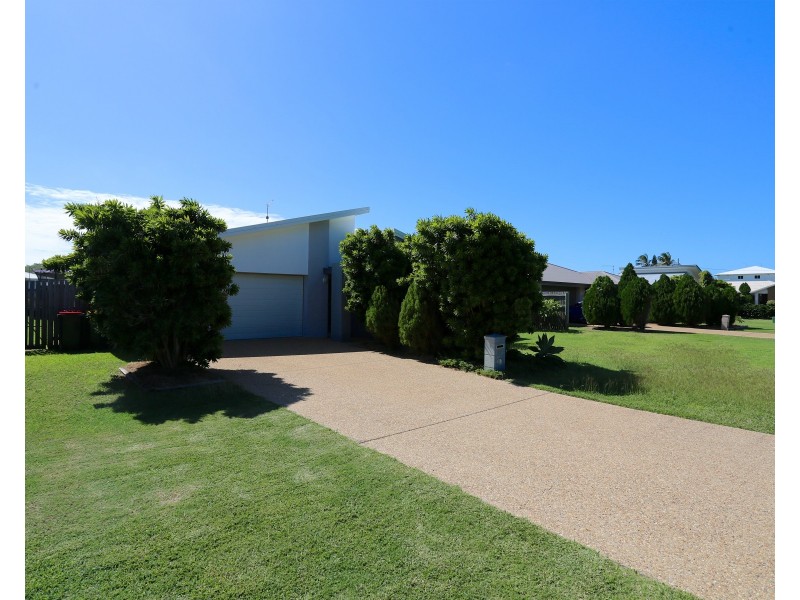 19 Beachside Circuit, Mulambin QLD 4703