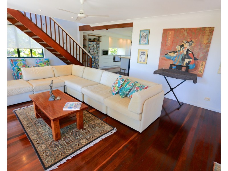 140 Schofield Parade, Keppel Sands QLD 4702