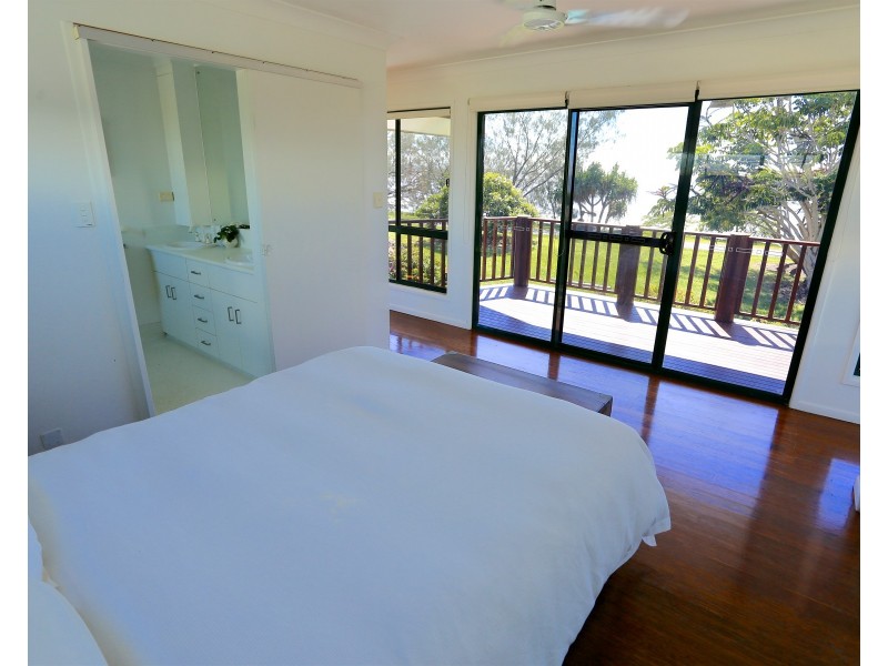 140 Schofield Parade, Keppel Sands QLD 4702