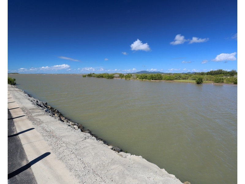 140 Schofield Parade, Keppel Sands QLD 4702