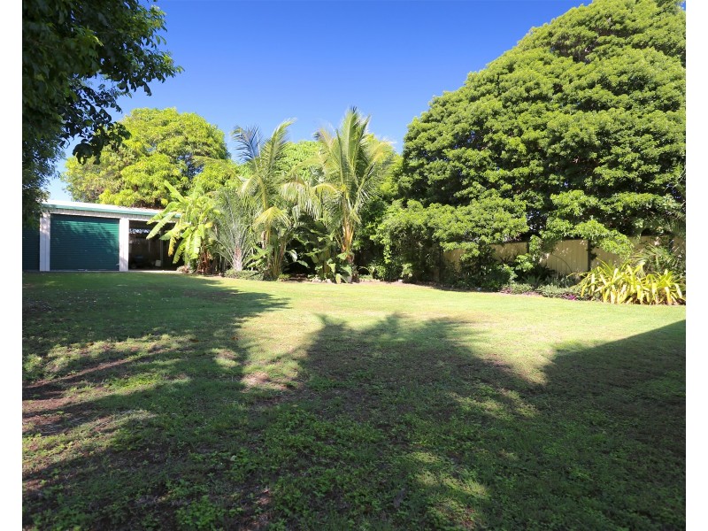 12 Roden Street, Keppel Sands QLD 4702