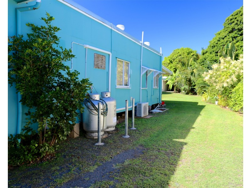 12 Roden Street, Keppel Sands QLD 4702