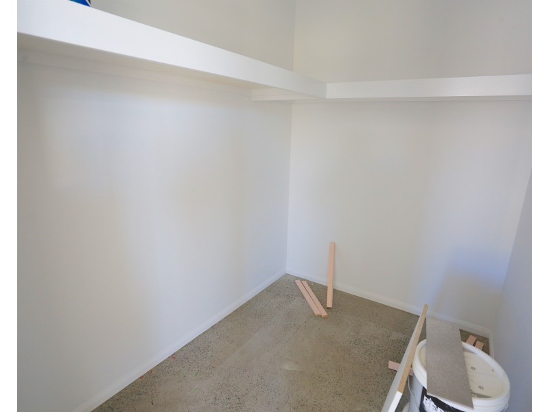 4 Valley Place, Hidden Valley QLD 4703