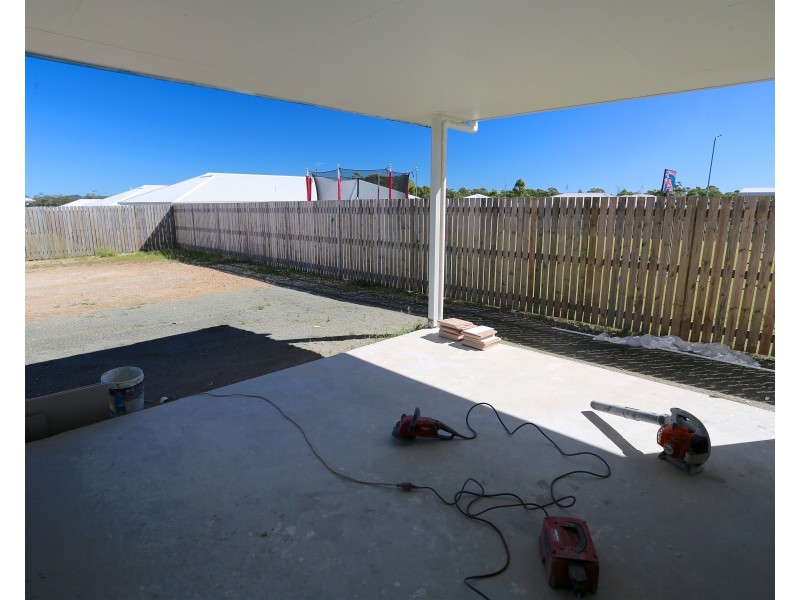 4 Valley Place, Hidden Valley QLD 4703