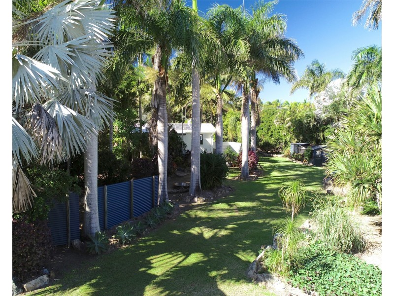 50-52 Hewitt Street, Emu Park QLD 4710