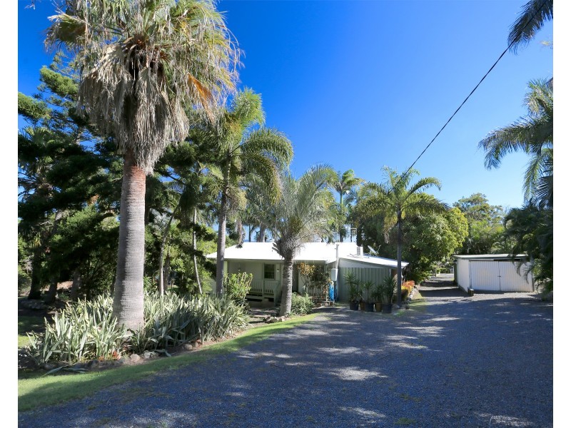 50-52 Hewitt Street, Emu Park QLD 4710