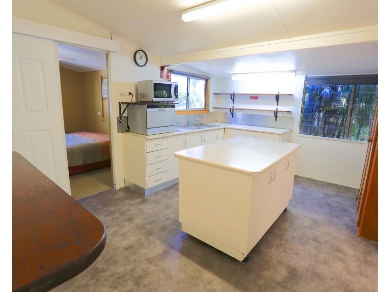 50-52 Hewitt Street, Emu Park QLD 4710