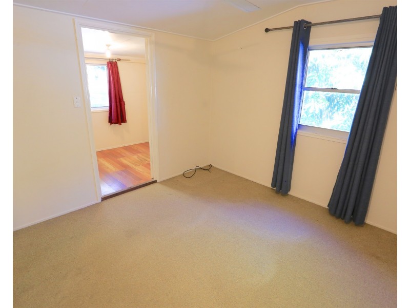 50-52 Hewitt Street, Emu Park QLD 4710