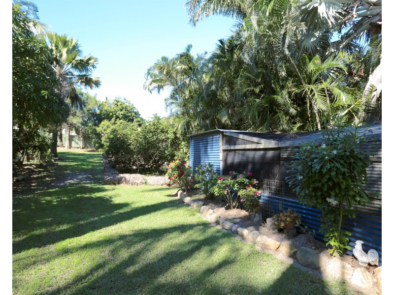 50-52 Hewitt Street, Emu Park QLD 4710