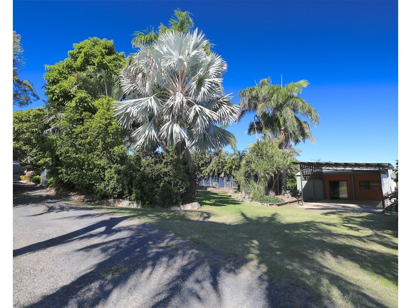 50-52 Hewitt Street, Emu Park QLD 4710