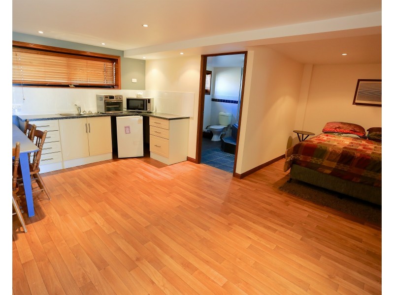 50-52 Hewitt Street, Emu Park QLD 4710