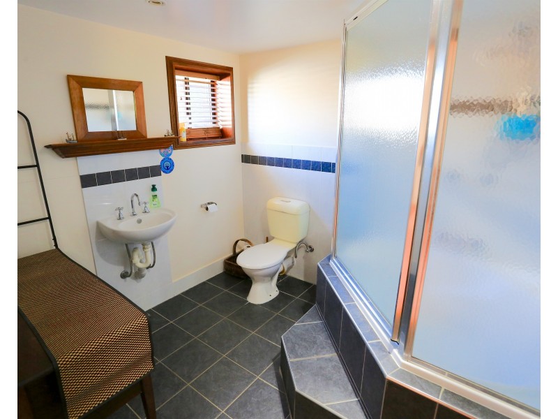50-52 Hewitt Street, Emu Park QLD 4710