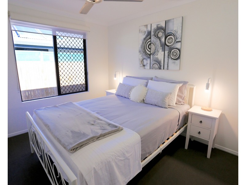 1 Timbers Beach Road, Zilzie QLD 4710