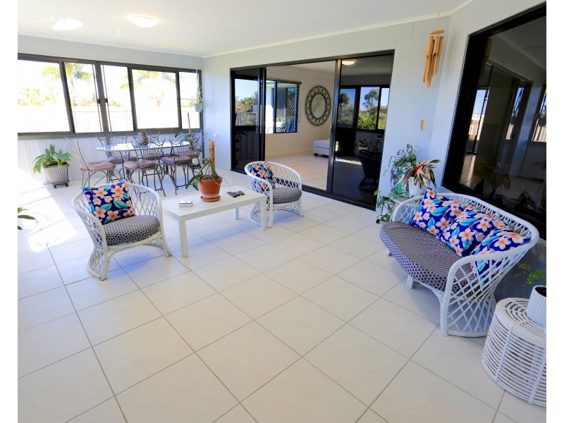 1 Timbers Beach Road, Zilzie QLD 4710