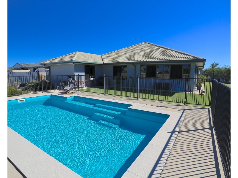 1 Timbers Beach Road, Zilzie QLD 4710