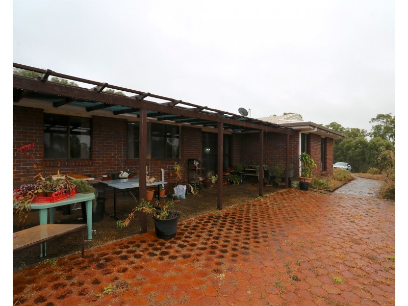 384 Coowonga Road, Coowonga QLD 4702