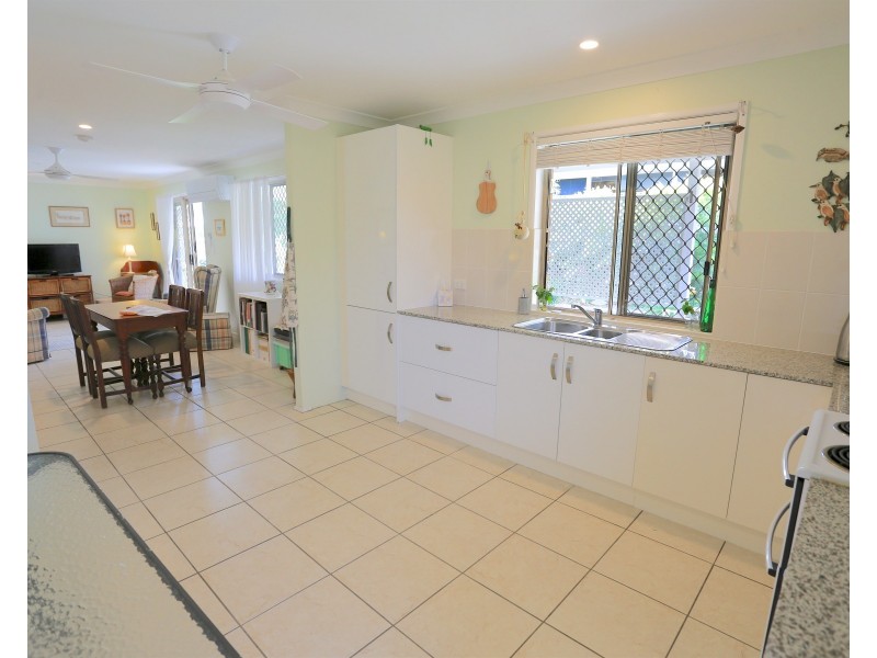 4/25 Richard Street, Emu Park QLD 4710