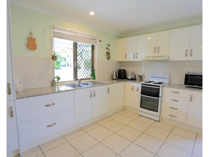 4/25 Richard Street, Emu Park QLD 4710