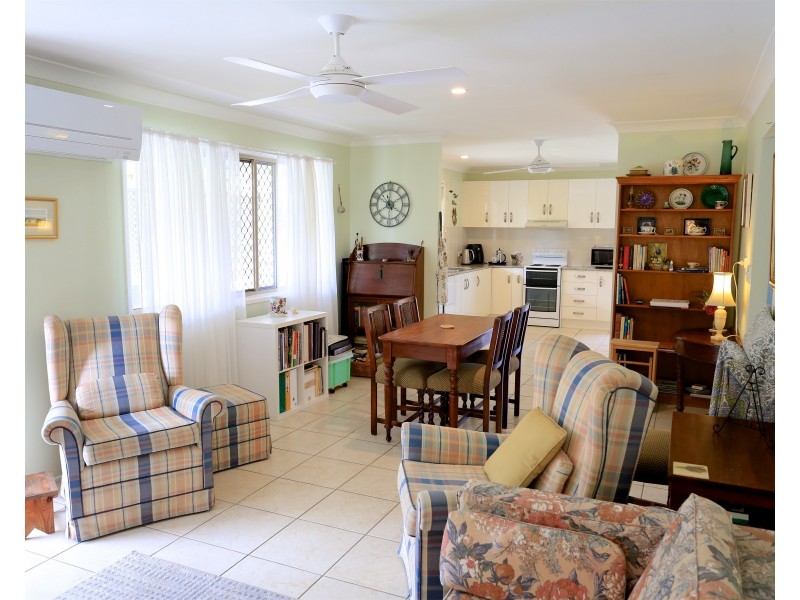 4/25 Richard Street, Emu Park QLD 4710