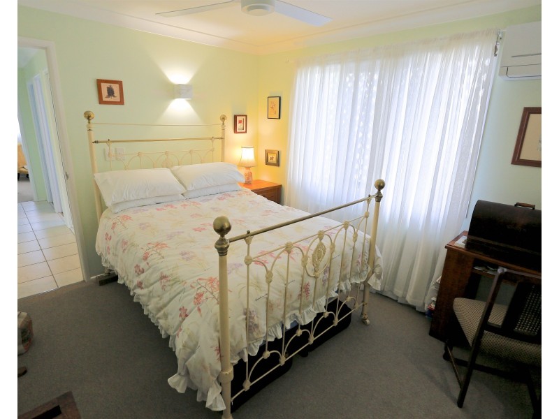 4/25 Richard Street, Emu Park QLD 4710