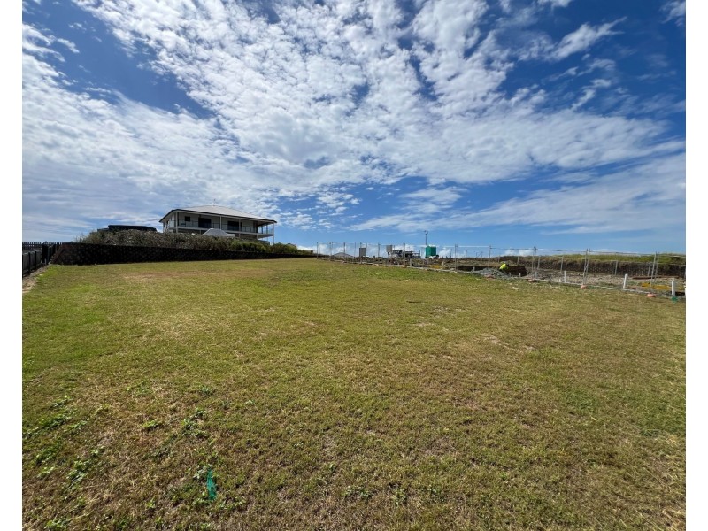 18 Haliotis Avenue, Zilzie QLD 4710