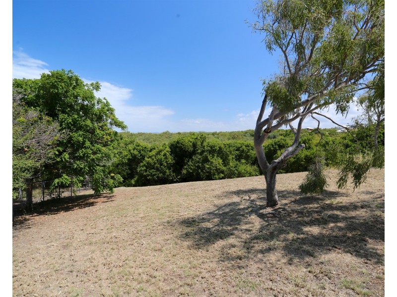 8 Woodland Place, Zilzie QLD 4710