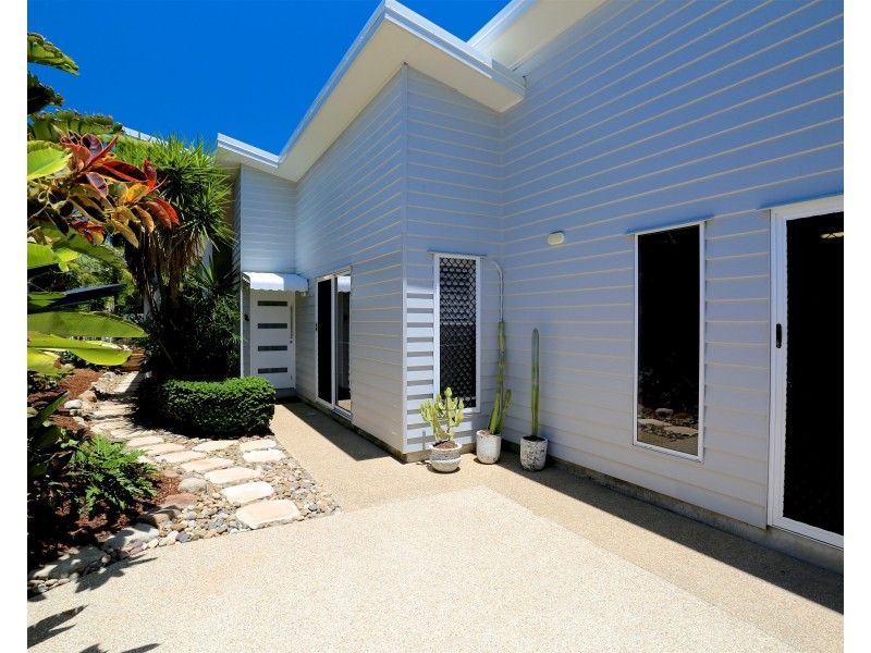 9 Hillside Court, Zilzie QLD 4710