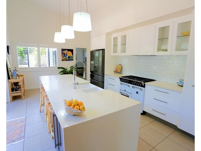 9 Hillside Court, Zilzie QLD 4710