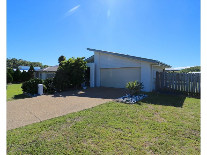 23 Beachside Circuit, Mulambin QLD 4703