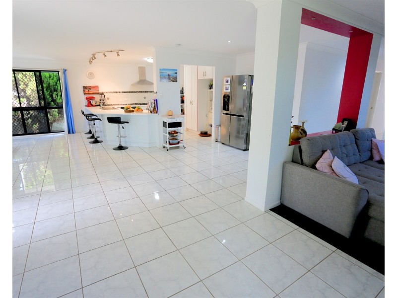 76 Monaco Dive, Zilzie QLD 4710