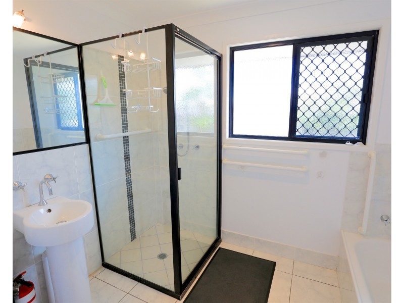 76 Monaco Dive, Zilzie QLD 4710