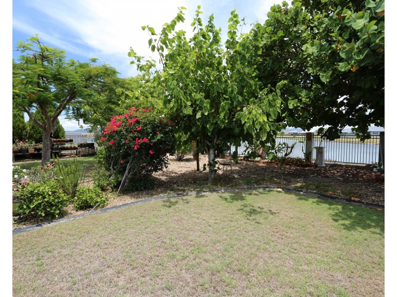 76 Monaco Dive, Zilzie QLD 4710