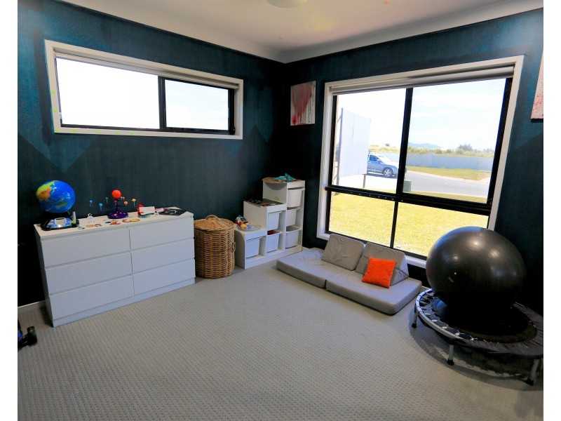 97 Monaco Drive, Zilzie QLD 4710