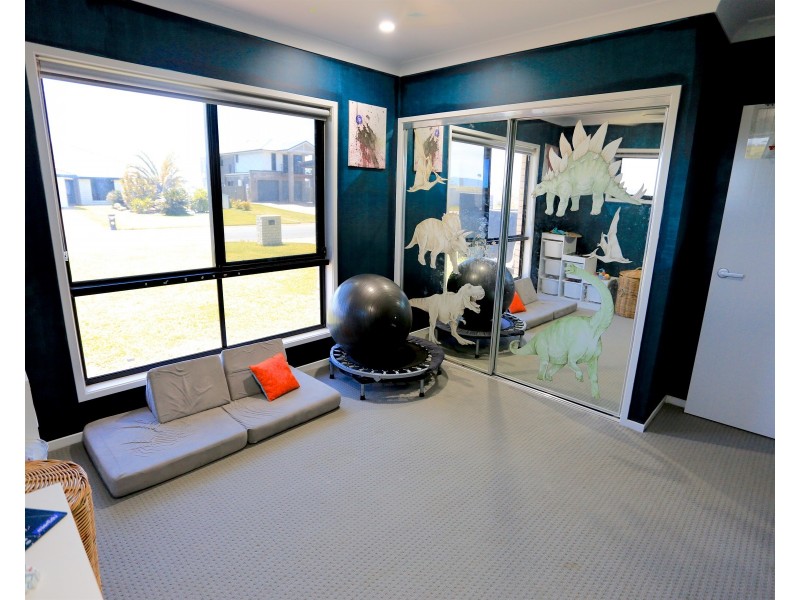 97 Monaco Drive, Zilzie QLD 4710