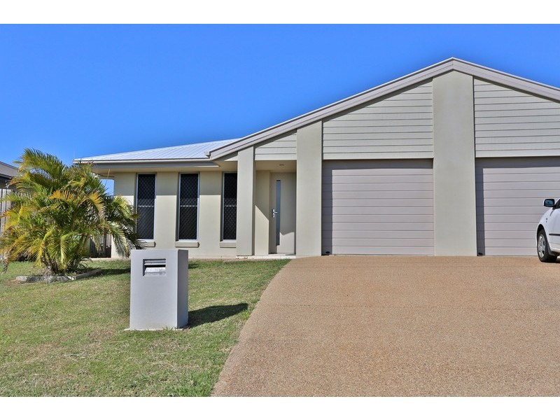 1/141 Hartley Street, Emu Park QLD 4710